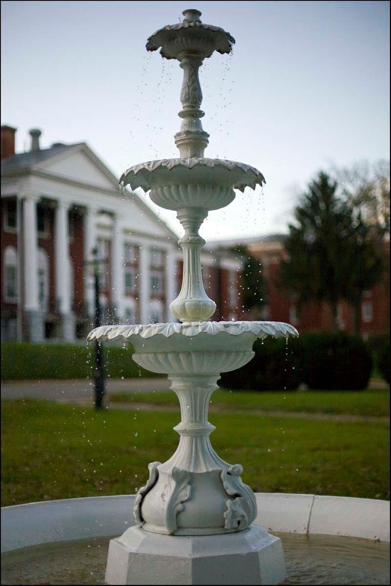 The Blackburn Inn And Conference Center Staunton Exterior photo